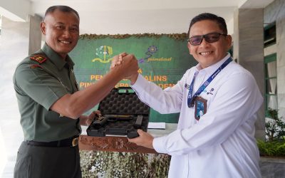 PT Pindad Memberikan Bantuan Alins kepada Akademi Militer