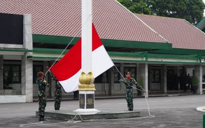 Akademi Militer Laksanakan Upacara Bendera Minggu Pertama Bulan Agustus