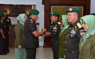 Serah Terima Jabatan dan Tradisi Warga Akmil : Bentuk Transformasi Akmil Menuju Perubahan Untuk Maju