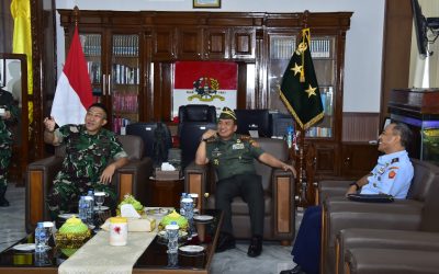 Gubernur Akmil Sambut Hangat Danjen Akademi TNI di Lembah Tidar Magelang
