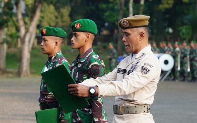 Wakil Gubernur Akmil Sampaikan Amanat Panglima TNI Dalam Upacara Bendera