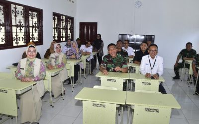 SD Kartika XII-1 Pancaarga Terima Bantuan Meja Kursi