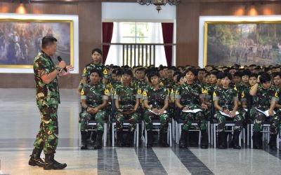 Pemahaman Strategi Militer Oleh Danmentar Akmil Kepada Taruna