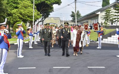 Gubernur Akademi Militer Sambut KSAD Hadiri Wisuda Purnawira Pati TNI AD